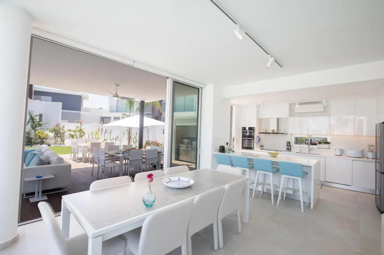 Villa Olivine Pearl 3 Protaras