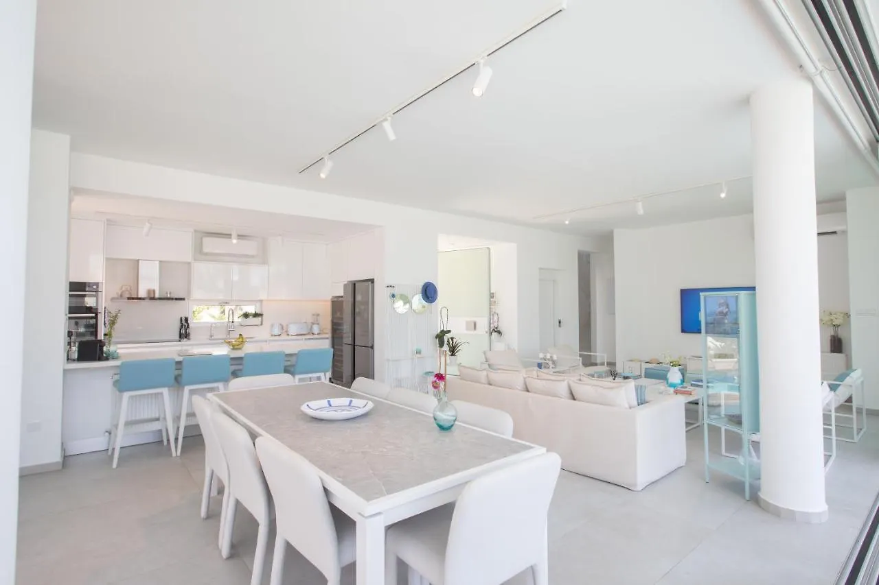 Villa Olivine Pearl 3 Protaras
